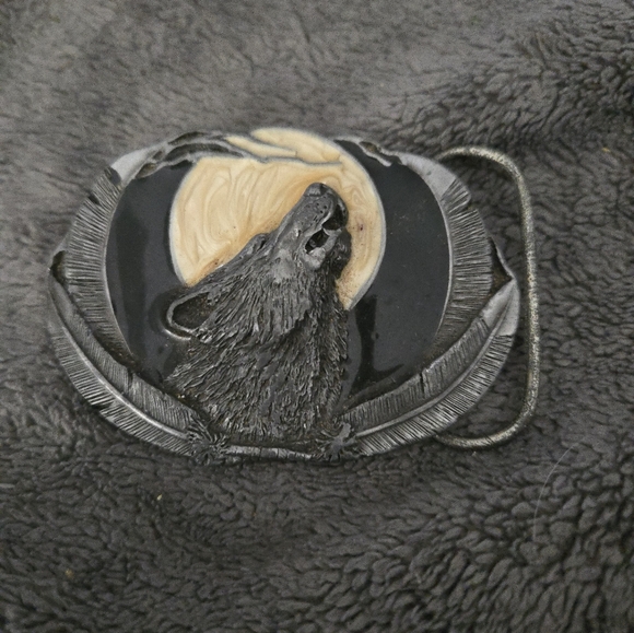 Siskiyou Other - VINTAGE 1994 Enameled WOLF Siskiyou Co Ashland Oregon U.S.A. Belt Buckle